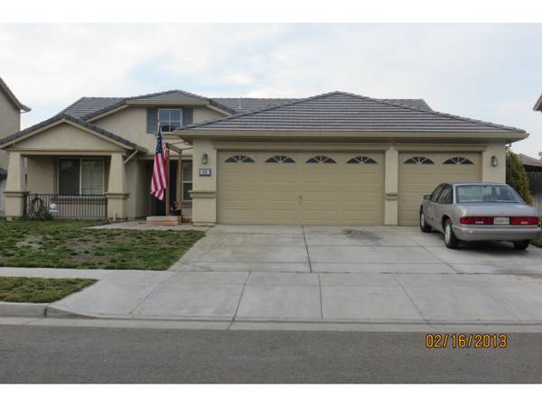 688 Apricot Ct, Los Banos, CA 93635