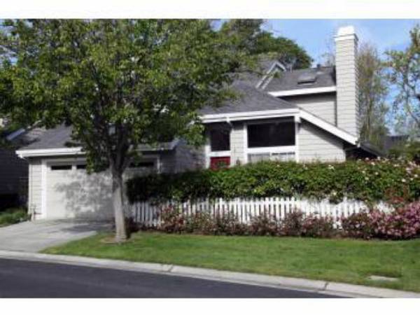 826 NEWPORT CIR, Redwood City, CA 94065