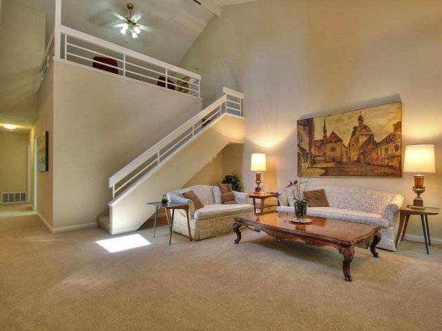 San Jose, CA 95125,1673 WHITE CREEK LN