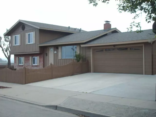 1360 RIKER ST, Salinas, CA 93901