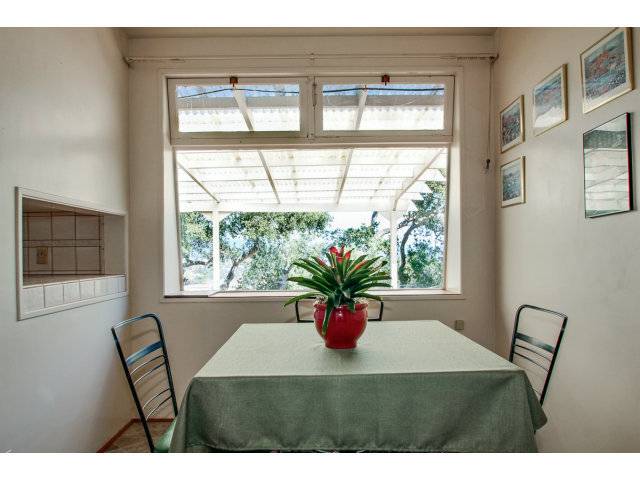 Santa Cruz, CA 95060,266 MEADOW RD