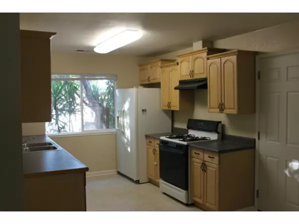 Milpitas, CA 95035,135 ROSWELL DR