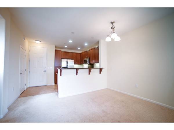 Milpitas, CA 95035,1101 S MAIN ST #320