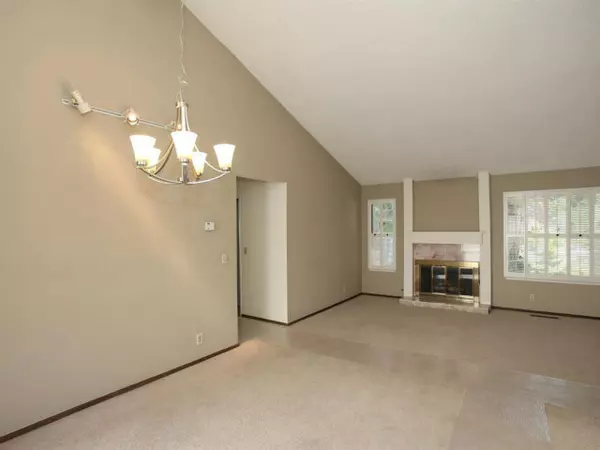 Los Gatos, CA 95032,101 OAKLAND PL