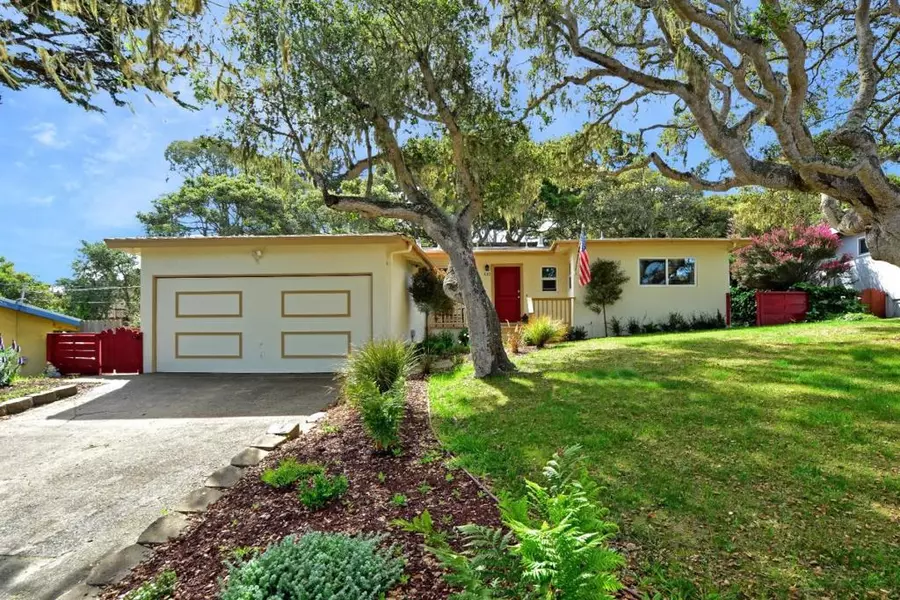 1003 Morse DR, Pacific Grove, CA 93950