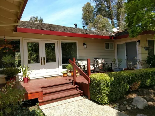 Aptos, CA 95003,33 Birdie LN