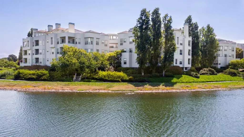 720 Promontory Point LN #2106, Foster City, CA 94404