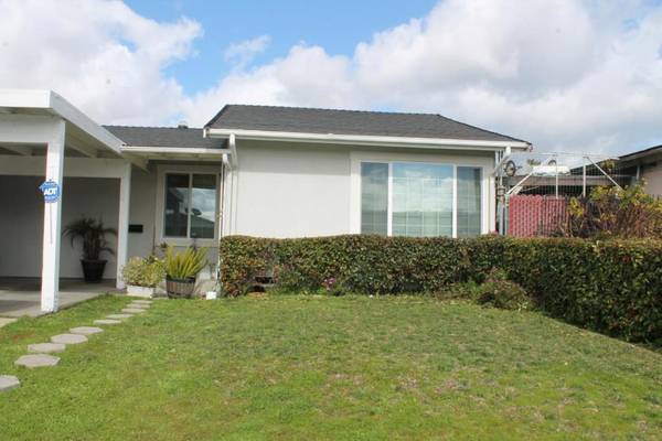 Vallejo, CA 94589,140 Litchfield CT