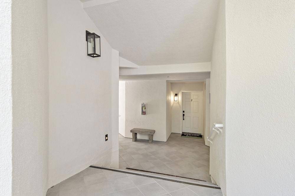 Burlingame, CA 94010,Address not disclosed