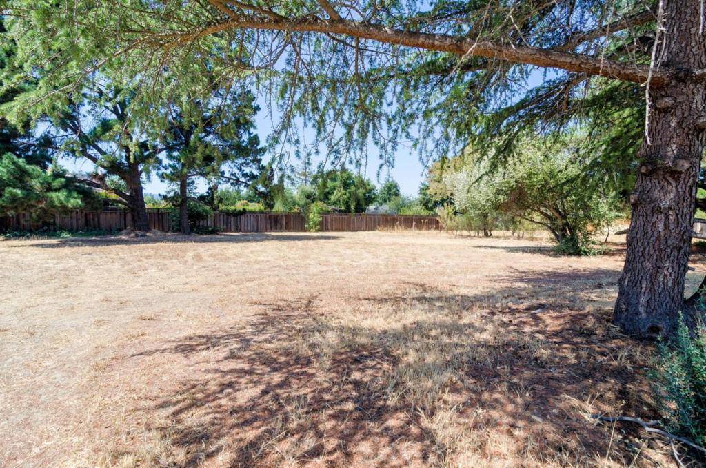 Campbell, CA 95008,1327 Burrows RD