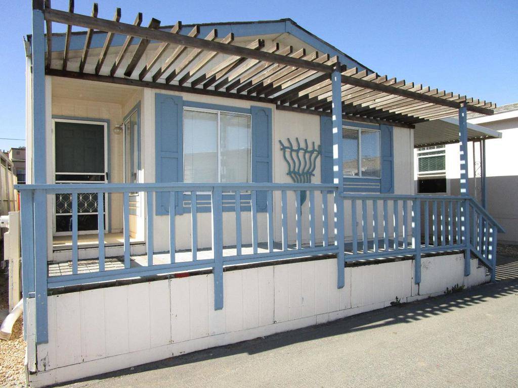 Salinas, CA 93906,Address not disclosed