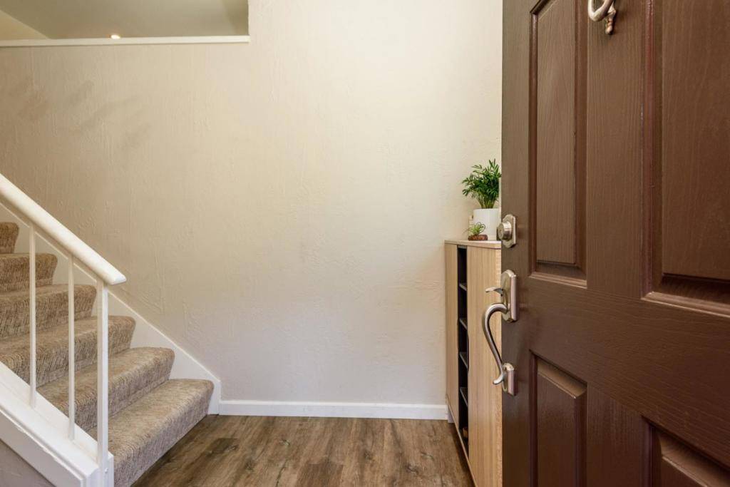 Pacifica, CA 94044,Address not disclosed