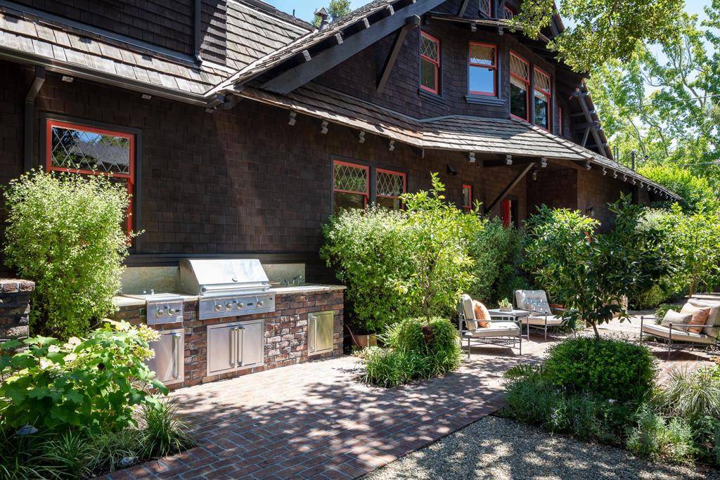 Palo Alto, CA 94301,601 Melville AVE