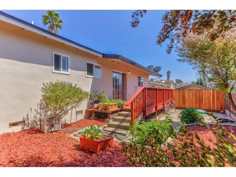 1443 Luzern ST, Seaside, CA 93955