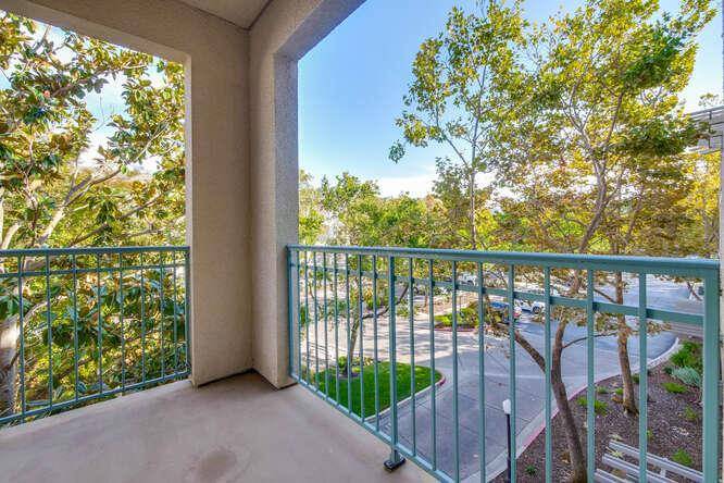 Walnut Creek, CA 94595,Address not disclosed
