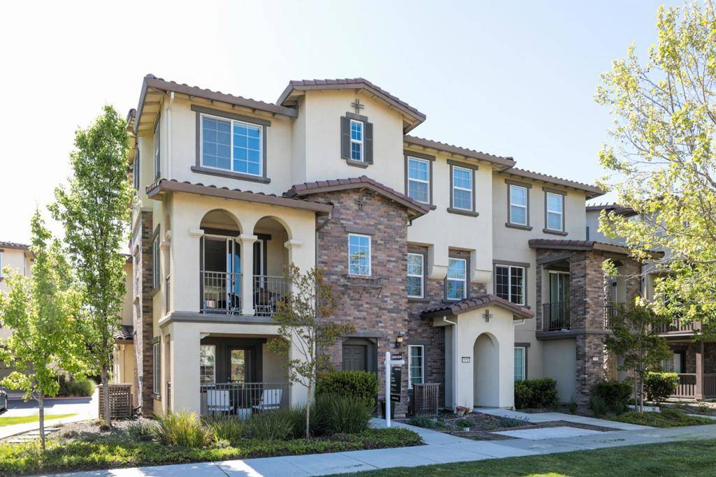 Fremont, CA 94555,Address not disclosed