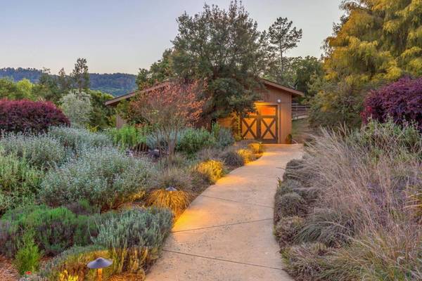 Portola Valley, CA 94028,Address not disclosed