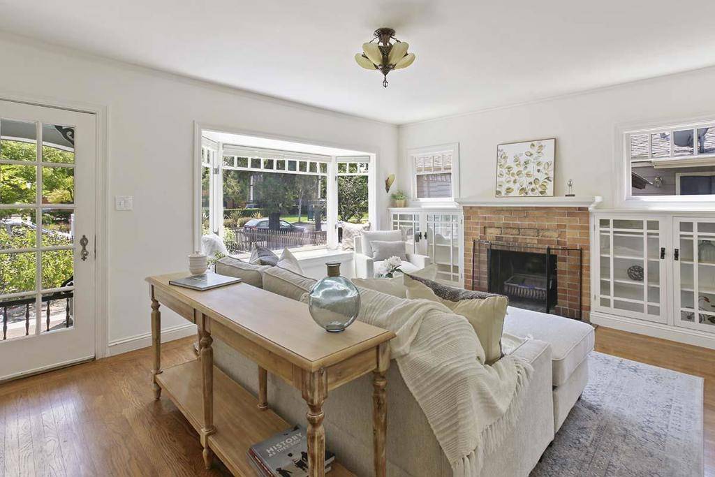 Palo Alto, CA 94306,Address not disclosed