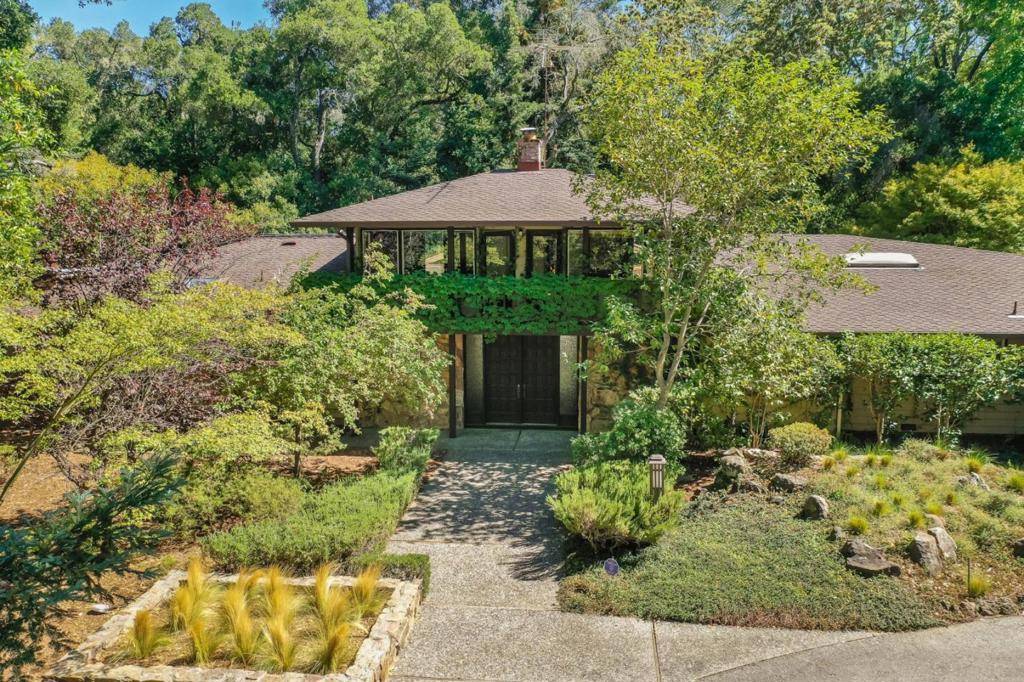 Portola Valley, CA 94028,Address not disclosed