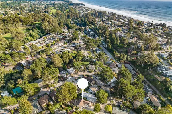 Aptos, CA 95003,Address not disclosed