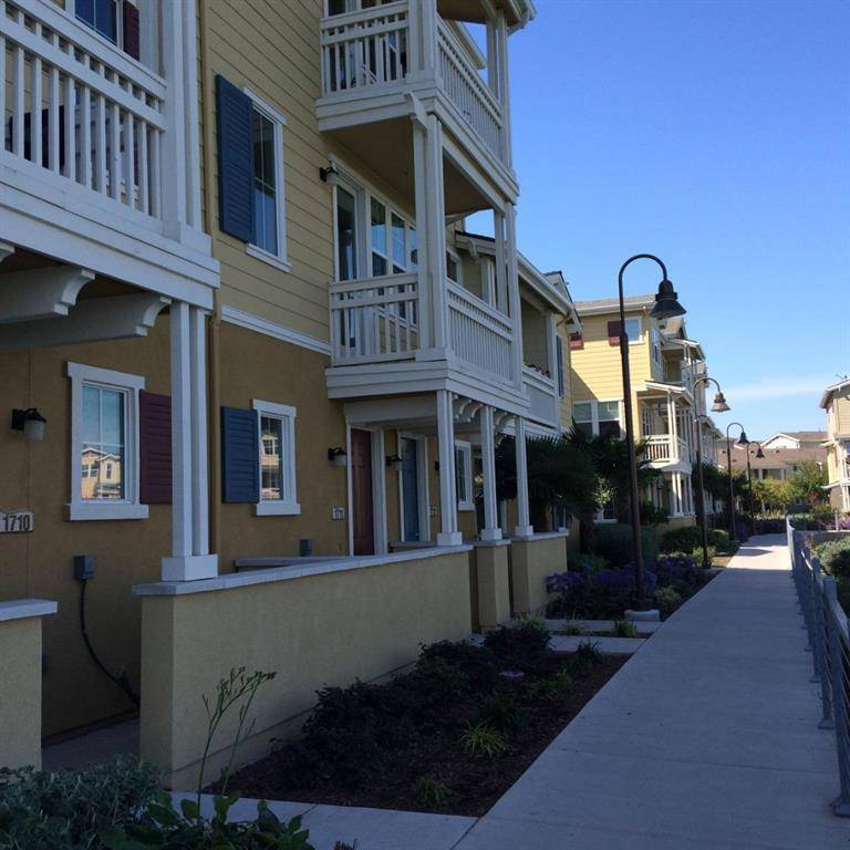 Redwood City, CA 94063,641 Turnbuckle DR #1712