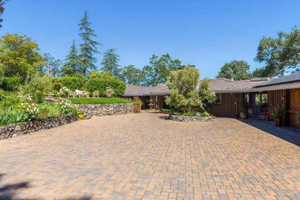 Portola Valley, CA 94028,Address not disclosed