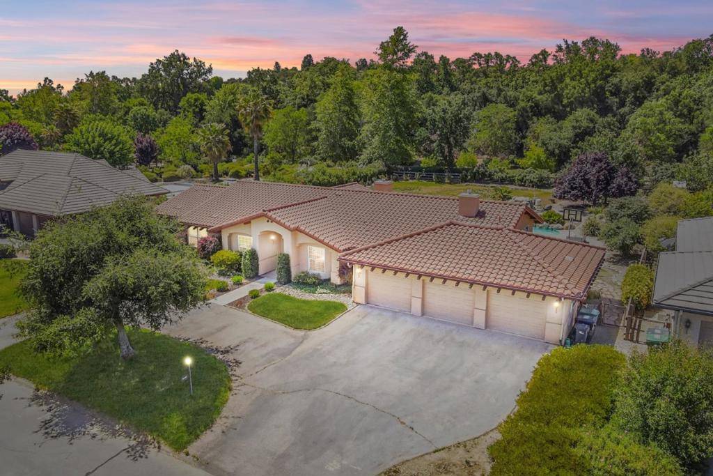 3010 Avenida Del Sol, Atascadero, CA 93422