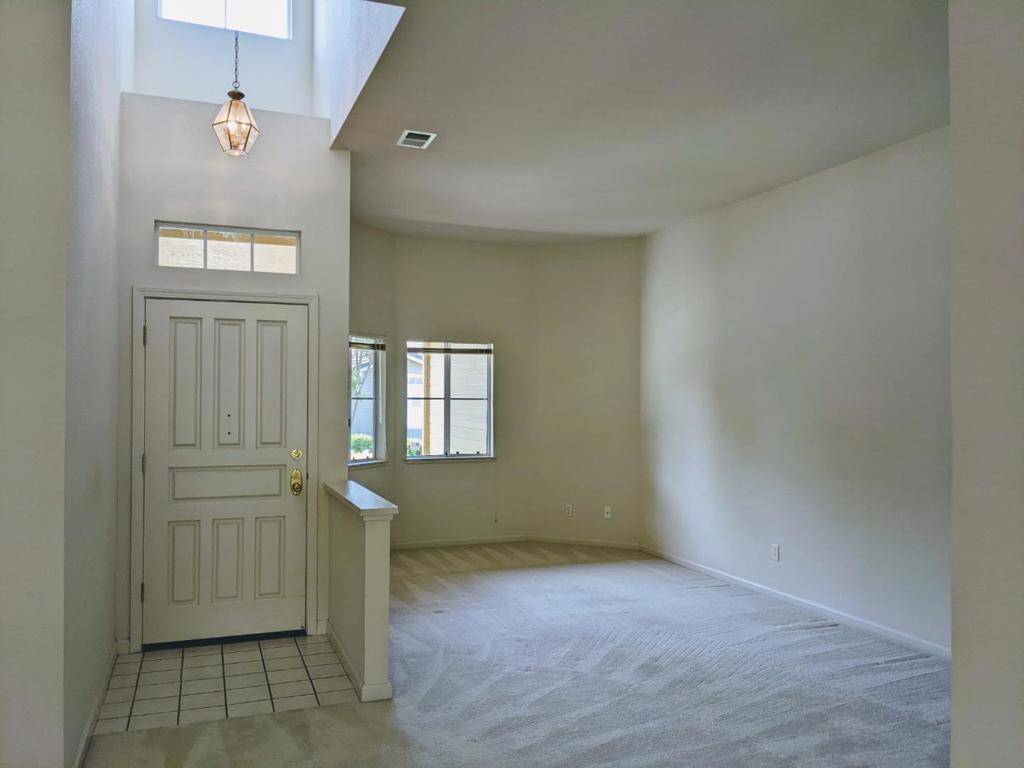 San Jose, CA 95135,8608 Vineyard Ridge PL