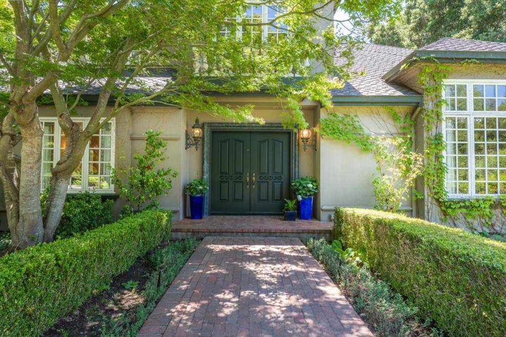 Atherton, CA 94027,Address not disclosed
