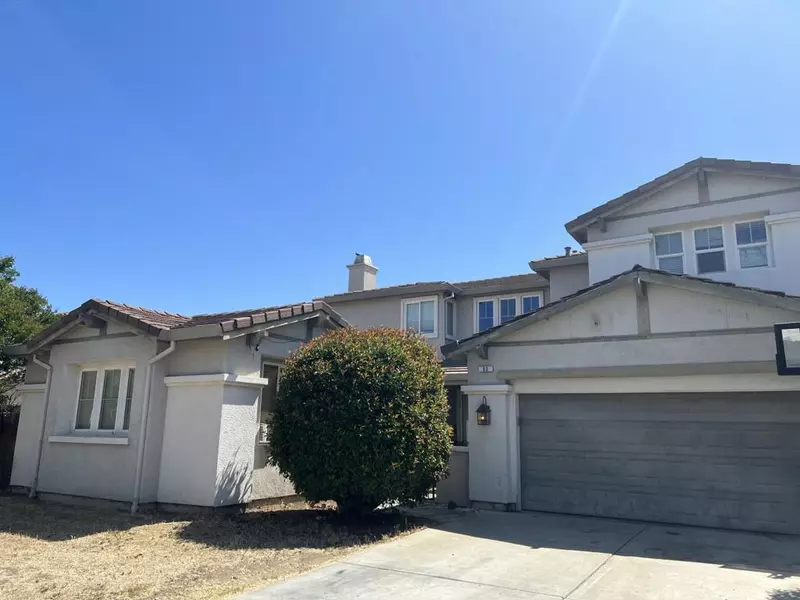 52 Walker Ranch Pkwy, Patterson, CA 95363