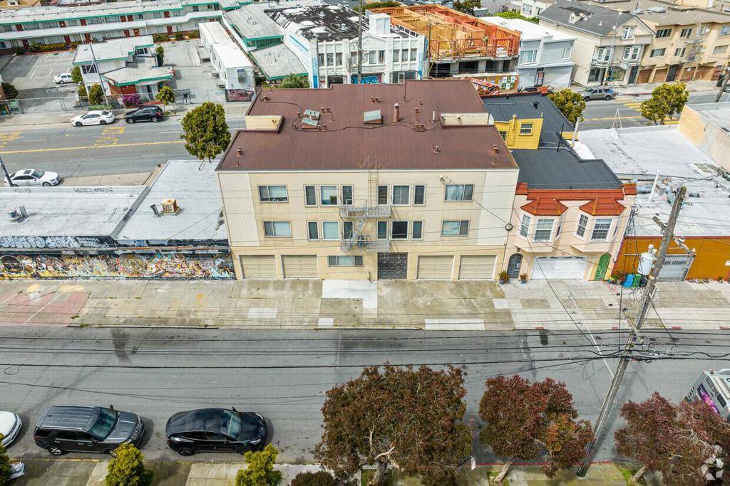 San Francisco, CA 94112,5625 Mission ST