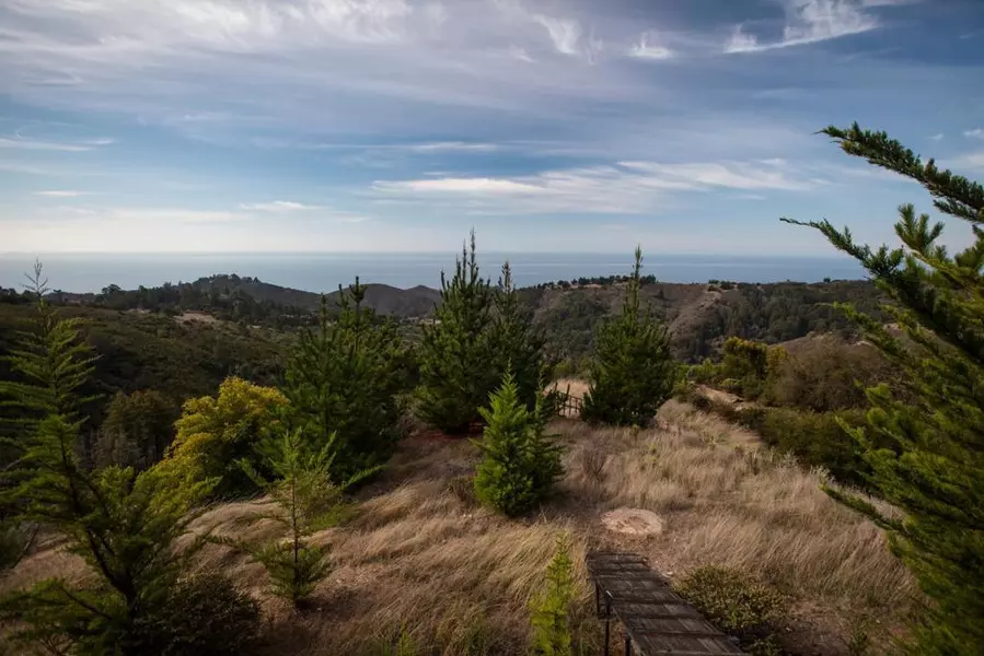 46286 Pfeiffer Ridge RD, Big Sur, CA 93920