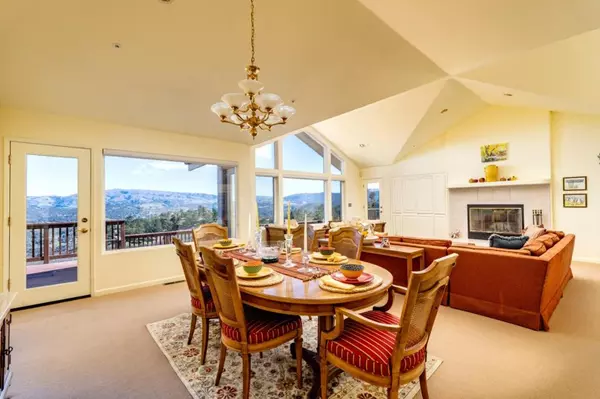 Carmel Valley, CA 93924,12550 Oakglen DR