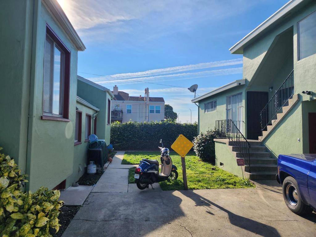 Richmond, CA 94805,327 36th