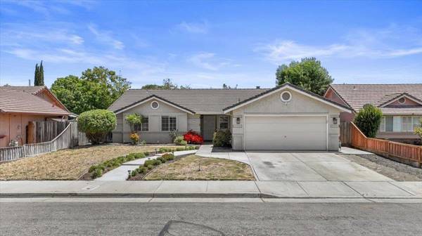 2034 Hastings DR, Los Banos, CA 93635