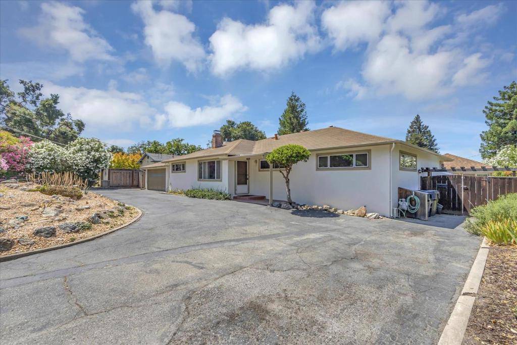 Los Altos, CA 94024,1438 Miramonte AVE