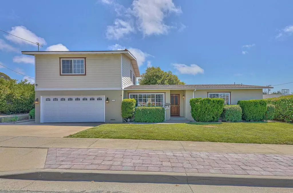 Marina, CA 93933,230 Michael DR