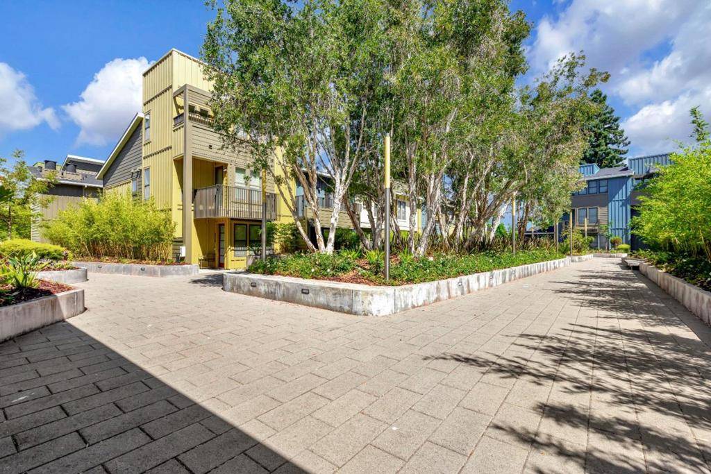 Palo Alto, CA 94303,825 Altaire WALK