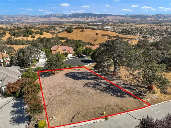 2331 Hoya LN, Gilroy, CA 95020