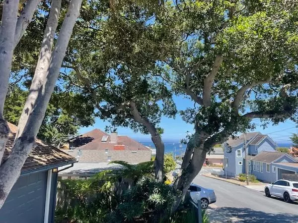 Pacific Grove, CA 93950,138 3rd ST