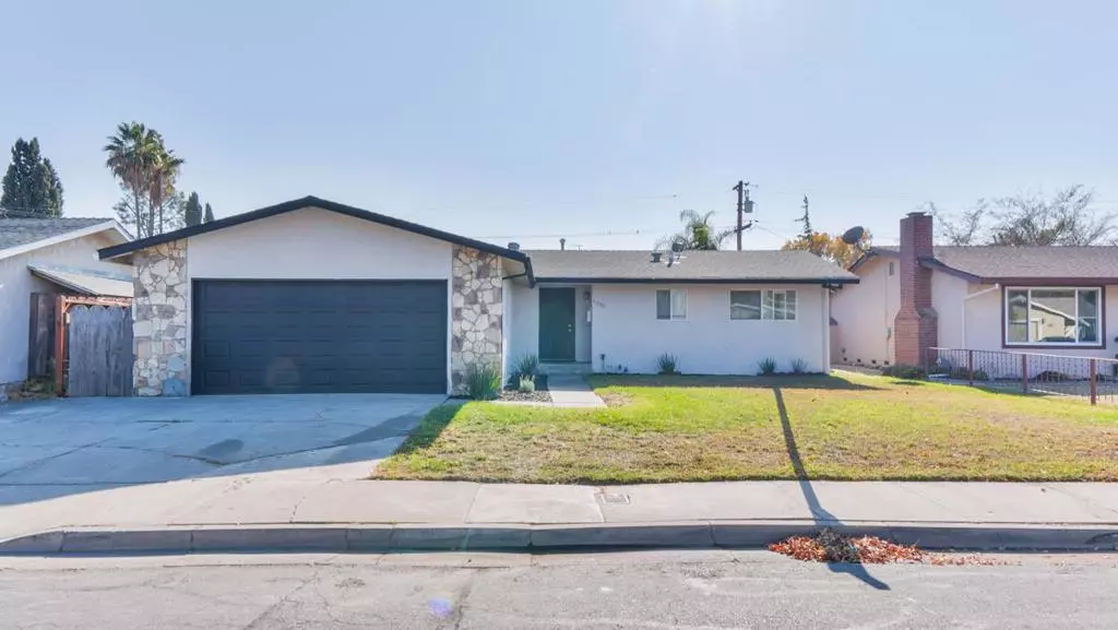 Los Banos, CA 93635,1335 Robin ST