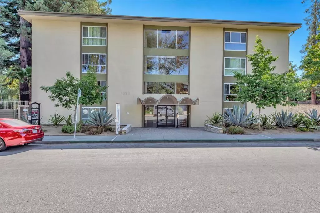 Mountain View, CA 94040,1033 Crestview DR #216