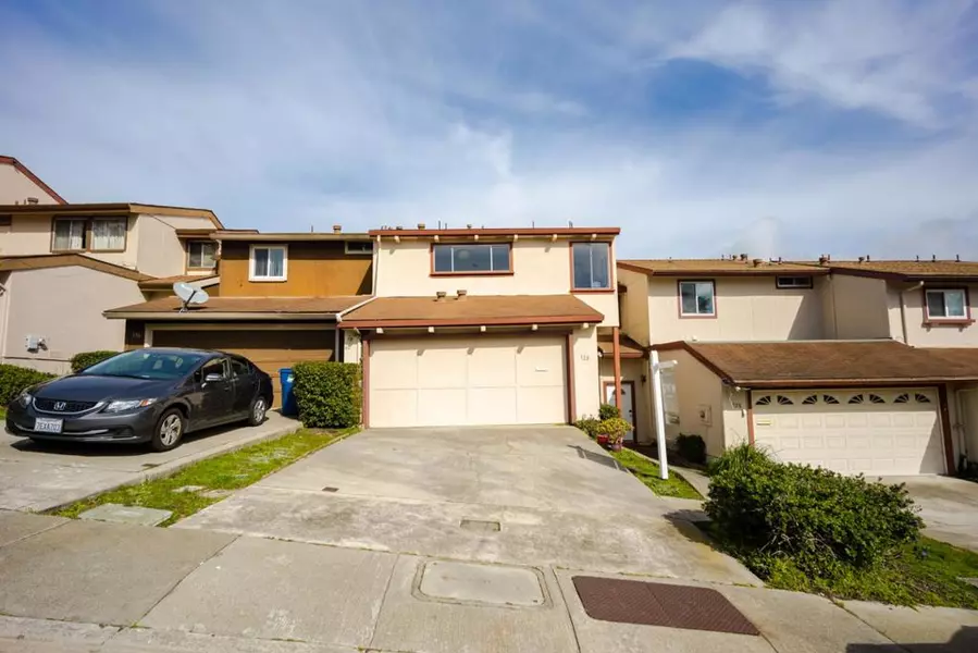 128 Saint Michaels CT, Daly City, CA 94015