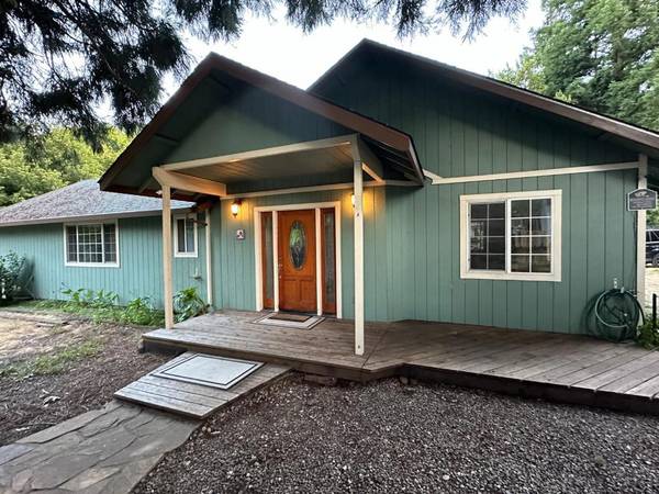 Ben Lomond, CA 95005,300 Woodland DR