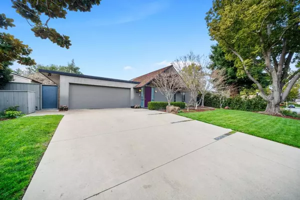 Los Altos, CA 94024,1544 Clay DR