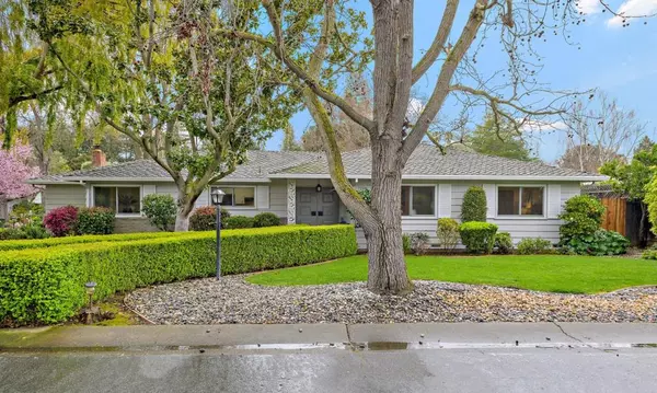 Los Altos, CA 94024,1940 Deodara DR