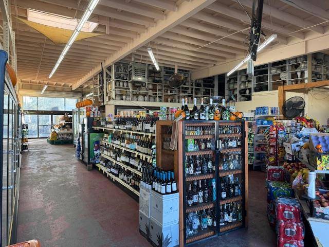 Palo Alto, CA 94306,3876 3876 El Camino Real