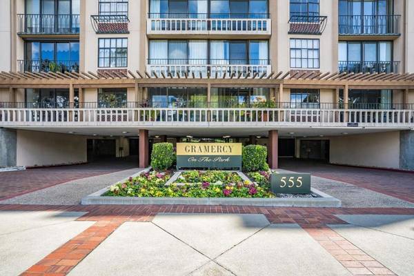 San Mateo, CA 94401,555 Laurel AVE #302