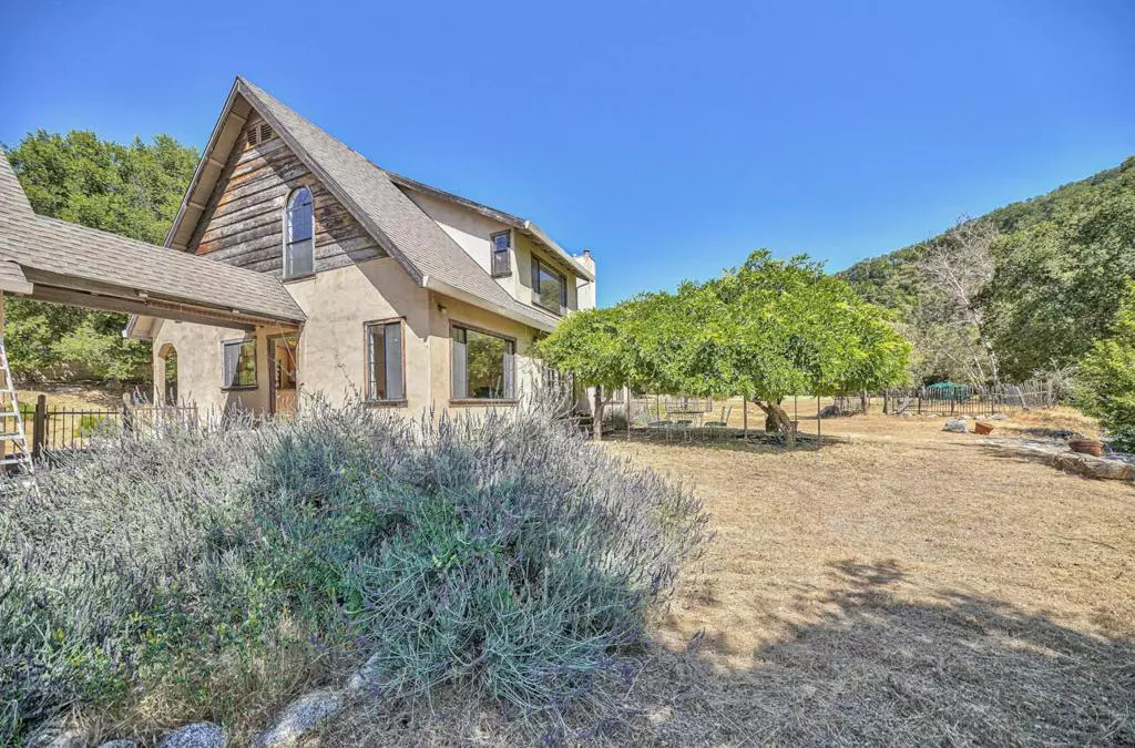 Carmel Valley, CA 93924,21195 Cachagua RD