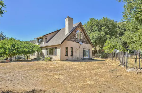 Carmel Valley, CA 93924,21195 Cachagua RD